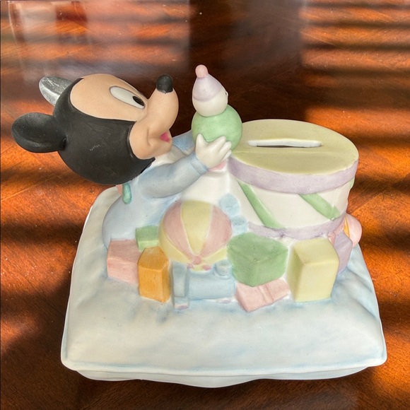 Mickey Mouse Ceramic Coin Bank - Picture 2 of 6